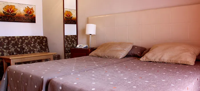 Hotel Ar Roca Esmeralda &