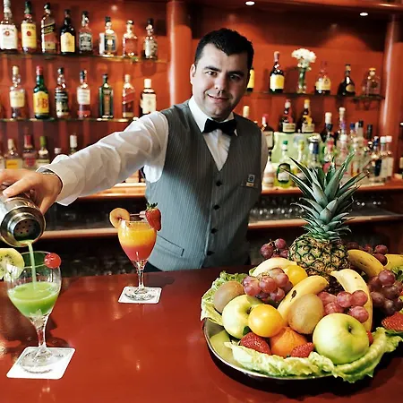 Ar Roca Esmeralda & Hotel