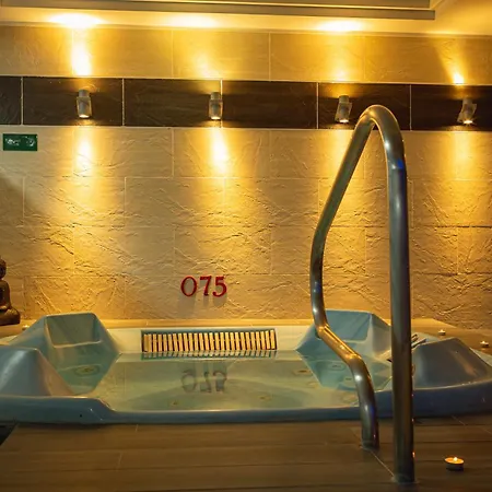 Hotel Ar Roca Esmeralda &