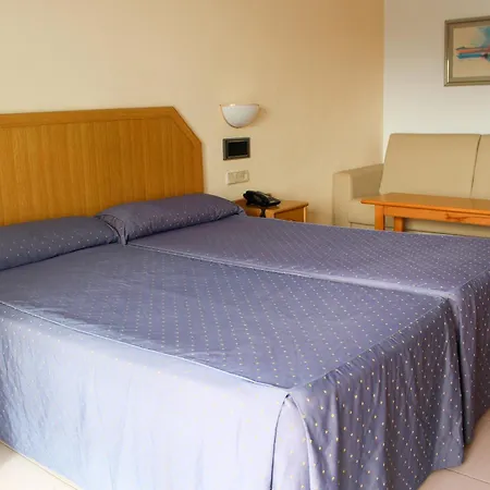 Ar Roca Esmeralda & Hotel 4*