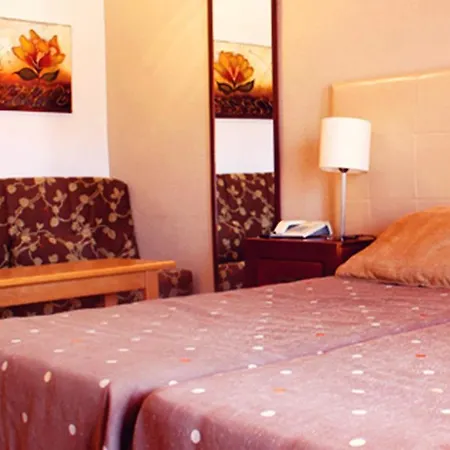 Szálloda Ar Roca Esmeralda & 3*