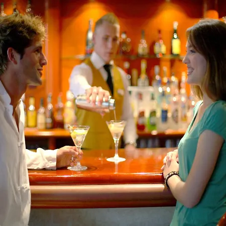 Ar Roca Esmeralda & 3* קלפה