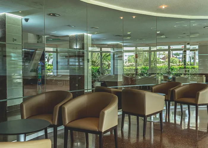 Hotel Ar Roca Esmeralda & 3*