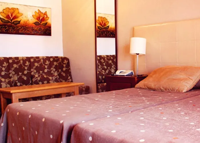 Szálloda Ar Roca Esmeralda & 3*